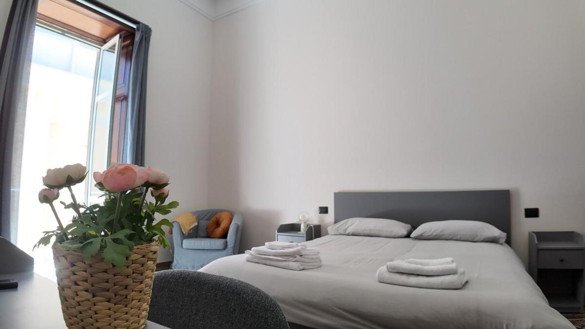 Casa Manu Nuovo Appartamento In Centro Storico Benevento Exteriér fotografie