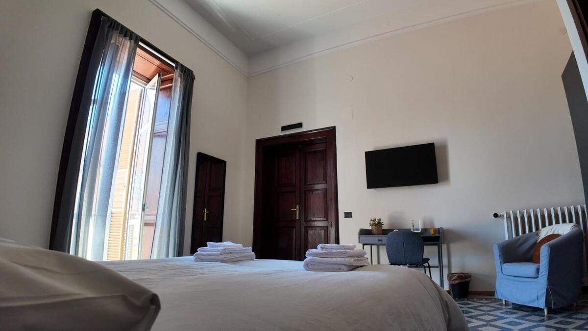 Casa Manu Nuovo Appartamento In Centro Storico Benevento Exteriér fotografie